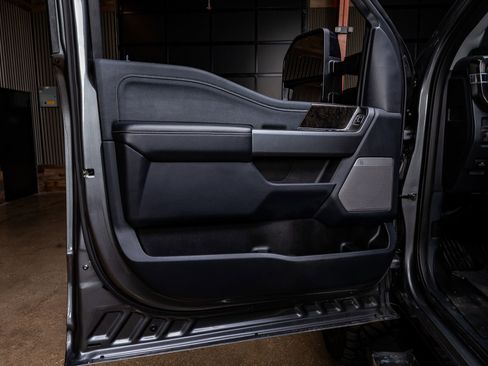 Used 2025 Ford F350 Lariat image 36