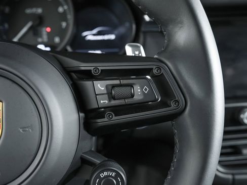 Used 2024 Porsche Macan GTS image 33