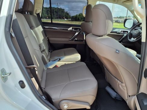Used 2022 Lexus GX 460 Premium AWD/4WD image 22
