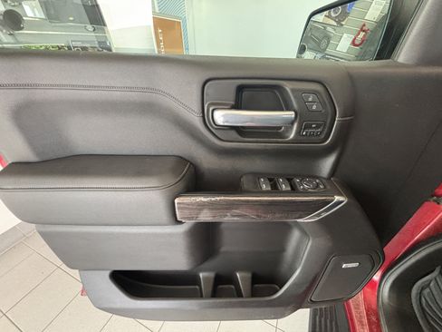 Used 2021 Chevrolet Silverado 1500 LTZ AWD/4WD image 10