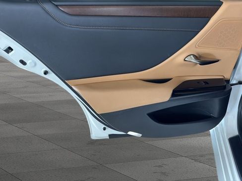 Certified 2025 Lexus ES 350 w/ Premium Package FWD image 12