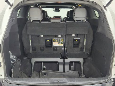 Used 2023 Toyota Sienna XSE image 22
