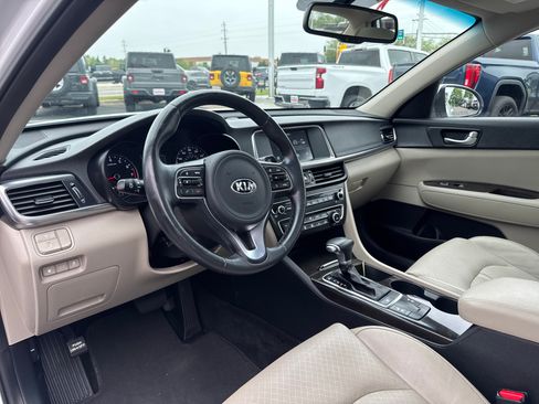 Used 2018 Kia Optima EX w/ Premium Package FWD image 21