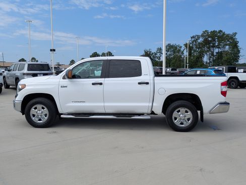 Used 2021 Toyota Tundra SR5 AWD/4WD image 2