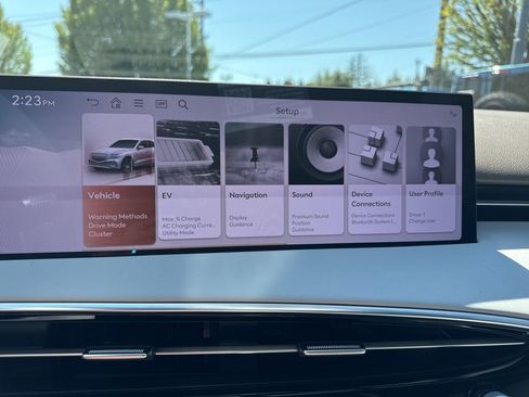 New 2026 Genesis Electrified GV70 image 25