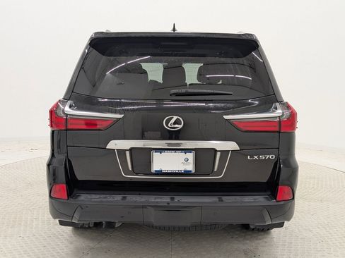Used 2020 Lexus LX 570 4WD w/ Luxury Package image 10