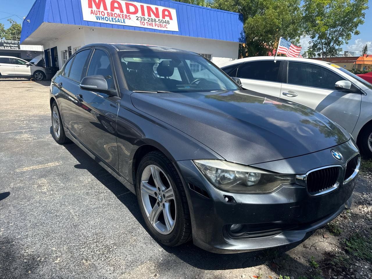 Used 2015 BMW 320i Sedan RWD image 3