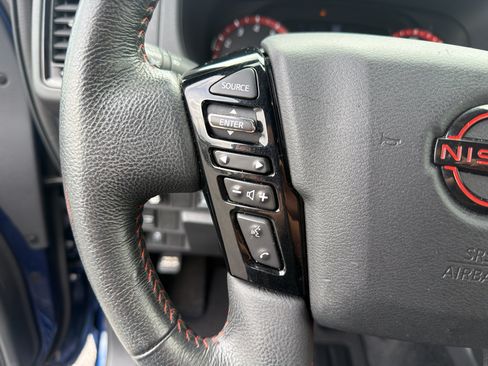 Used 2022 Nissan Frontier Pro-X RWD image 13