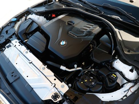 Used 2019 BMW 330i Sedan w/ Premium Package image 56