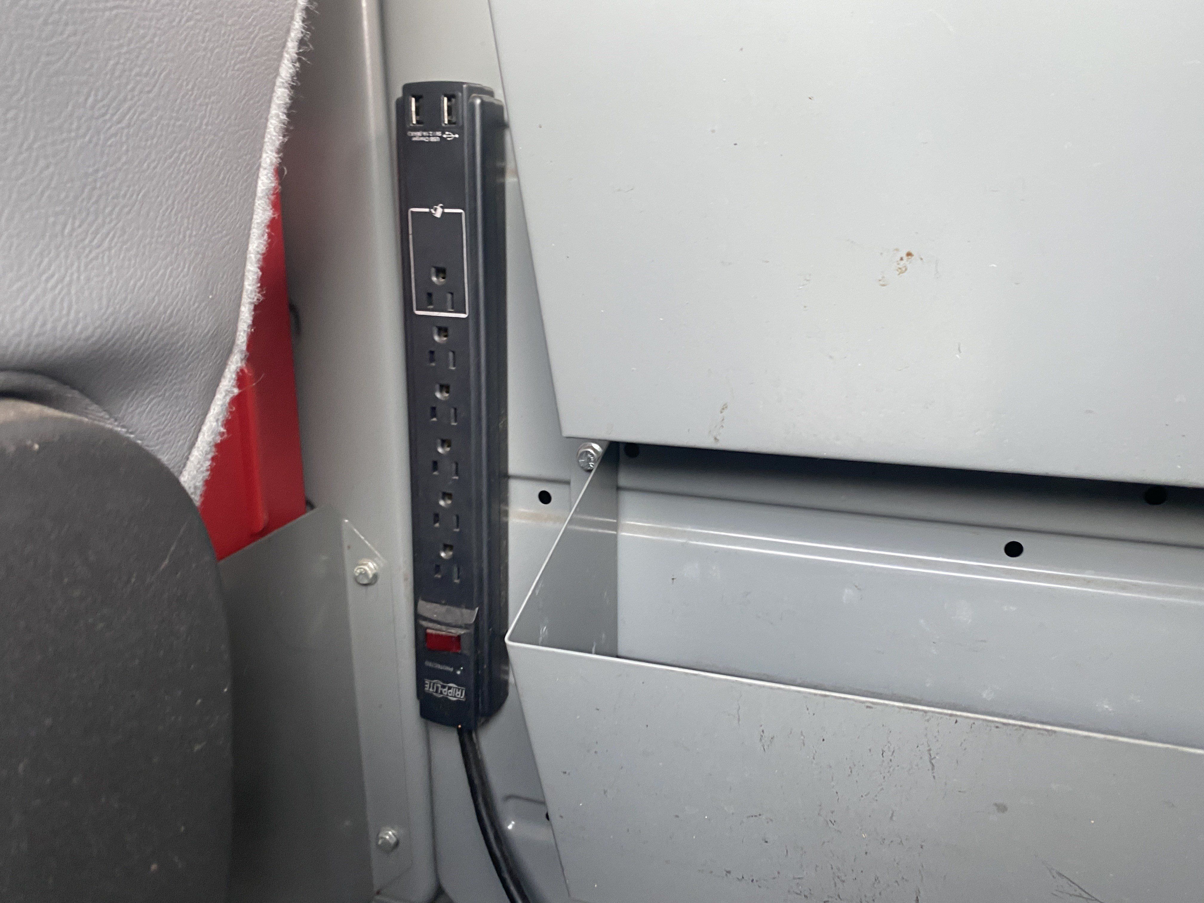 Used 2018 Ford Transit 150 130 Low Roof w/ Exterior Upgrade Package RWD image 20