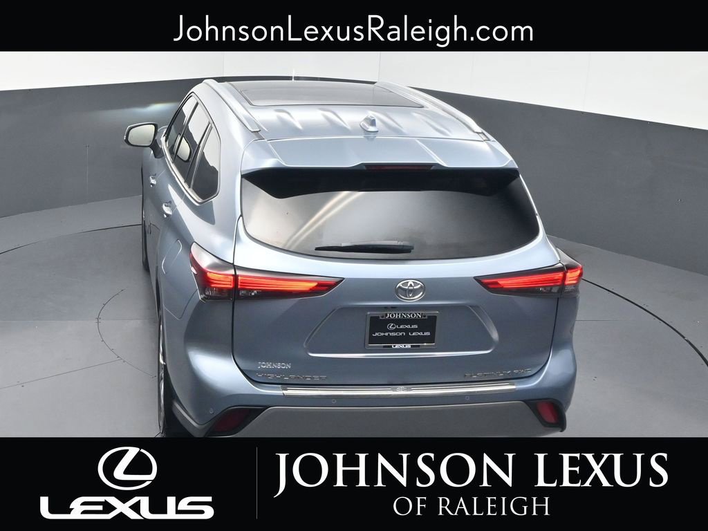 Used 2021 Toyota Highlander Platinum AWD/4WD image 27