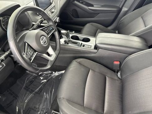 Certified 2021 Nissan Altima 2.5 SV w/ SV Premium Package AWD/4WD image 20