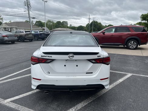 Used 2023 Nissan Sentra SR w/ Midnight Edition Package FWD image 7
