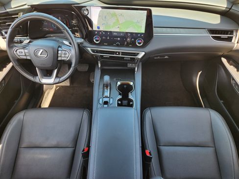 Used 2025 Lexus RX 350 Premium w/ Accessory Package (Z1) FWD image 33