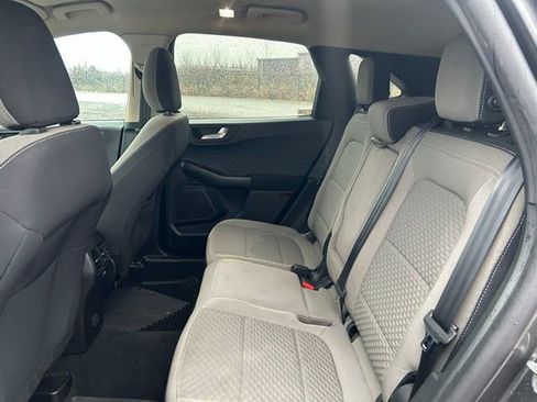 Used 2020 Ford Escape SE image 12