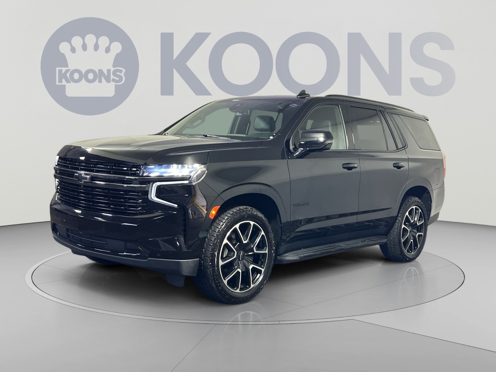 Used 2021 Chevrolet Tahoe RST w/ Luxury Package RWD image 1