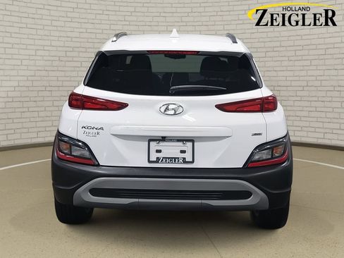 Certified 2023 Hyundai Kona SEL w/ Convenience Package image 6