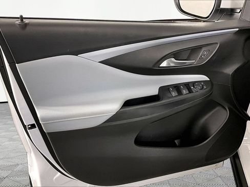 Certified 2024 Buick Envista Preferred w/ Advanced Safety Package FWD image 19