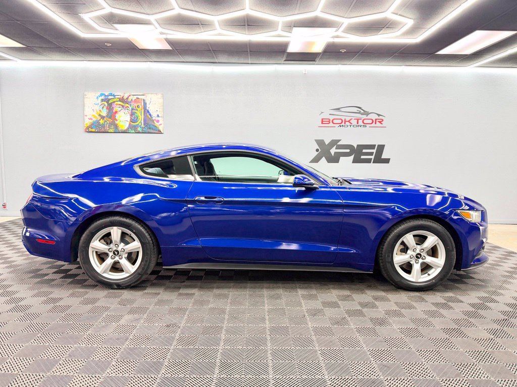 Used 2015 Ford Mustang Coupe RWD image 16