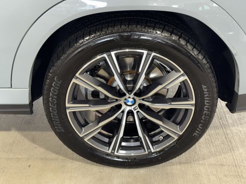 Certified 2025 BMW X6 xDrive40i image 36