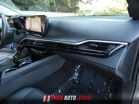 Used 2023 Toyota Mirai w/ Advanced Technology Package RWD image 32