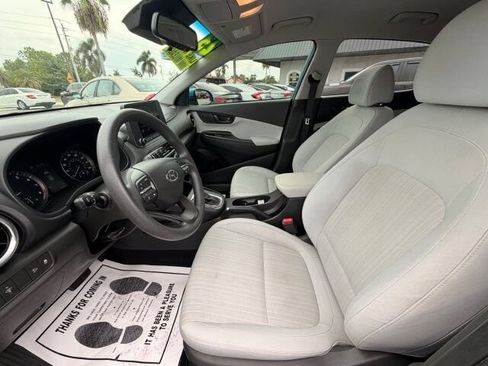 Used 2023 Hyundai Kona SEL w/ Cargo Package FWD image 7