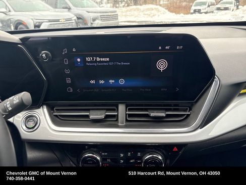 Used 2024 Chevrolet Trax LT w/ LT Convenience Package image 20