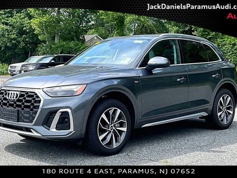 Used 2024 Audi Q5 2.0T Premium Plus w/ Premium Plus Package AWD/4WD image 1