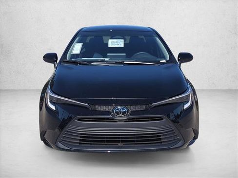New 2026 Toyota Corolla LE image 2
