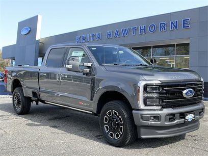 New 2025 Ford F350 Platinum w/ FX4 Off-Road Package