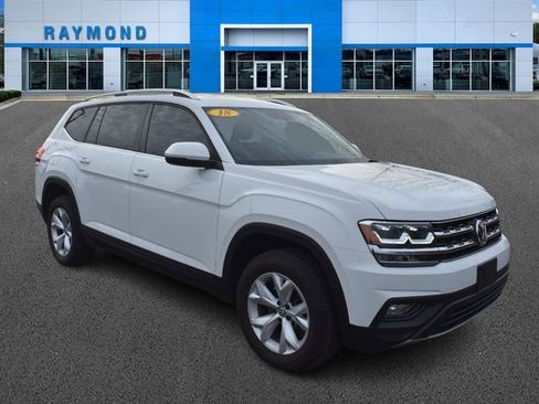 Used 2018 Volkswagen Atlas SE image 1