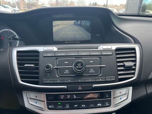 Used 2015 Honda Accord LX image 19