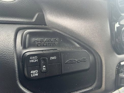 Used 2023 RAM 3500 Tradesman w/ Chrome Appearance Group AWD/4WD image 19