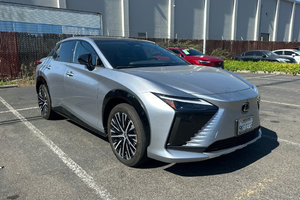 Used 2023 Lexus RZ 450e Premium w/ Accessory Package (2T) AWD/4WD image 2