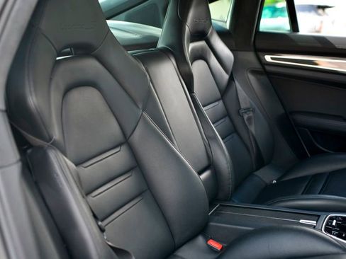 Used 2018 Porsche Panamera Turbo S image 40