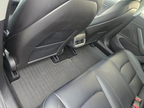 Used 2018 Tesla Model 3 Long Range image 33