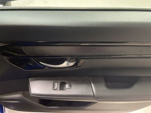 Used 2025 Honda CR-V EX-L image 16