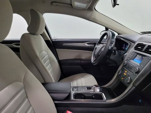 Used 2018 Ford Fusion S image 21
