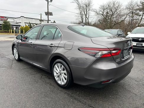 Used 2023 Toyota Camry LE image 5