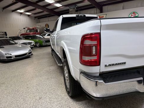 Used 2022 RAM 2500 Laramie AWD/4WD image 12