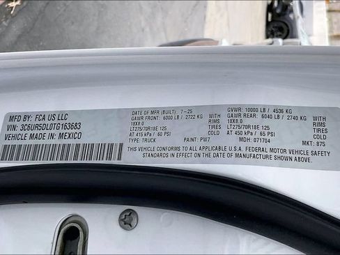 Certified 2026 RAM 2500 Big Horn AWD/4WD image 33