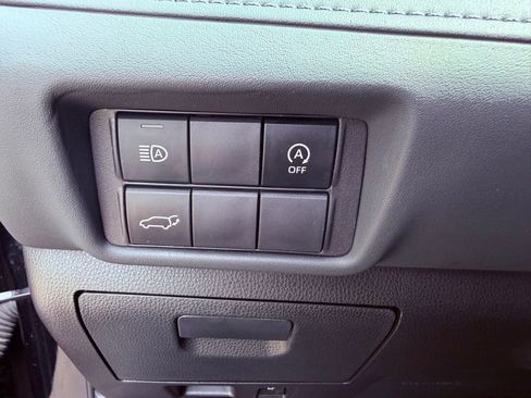 Used 2024 Toyota Highlander XSE image 22