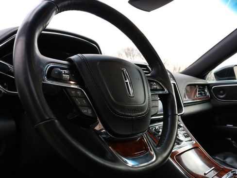 Used 2020 Lincoln Continental Reserve image 29