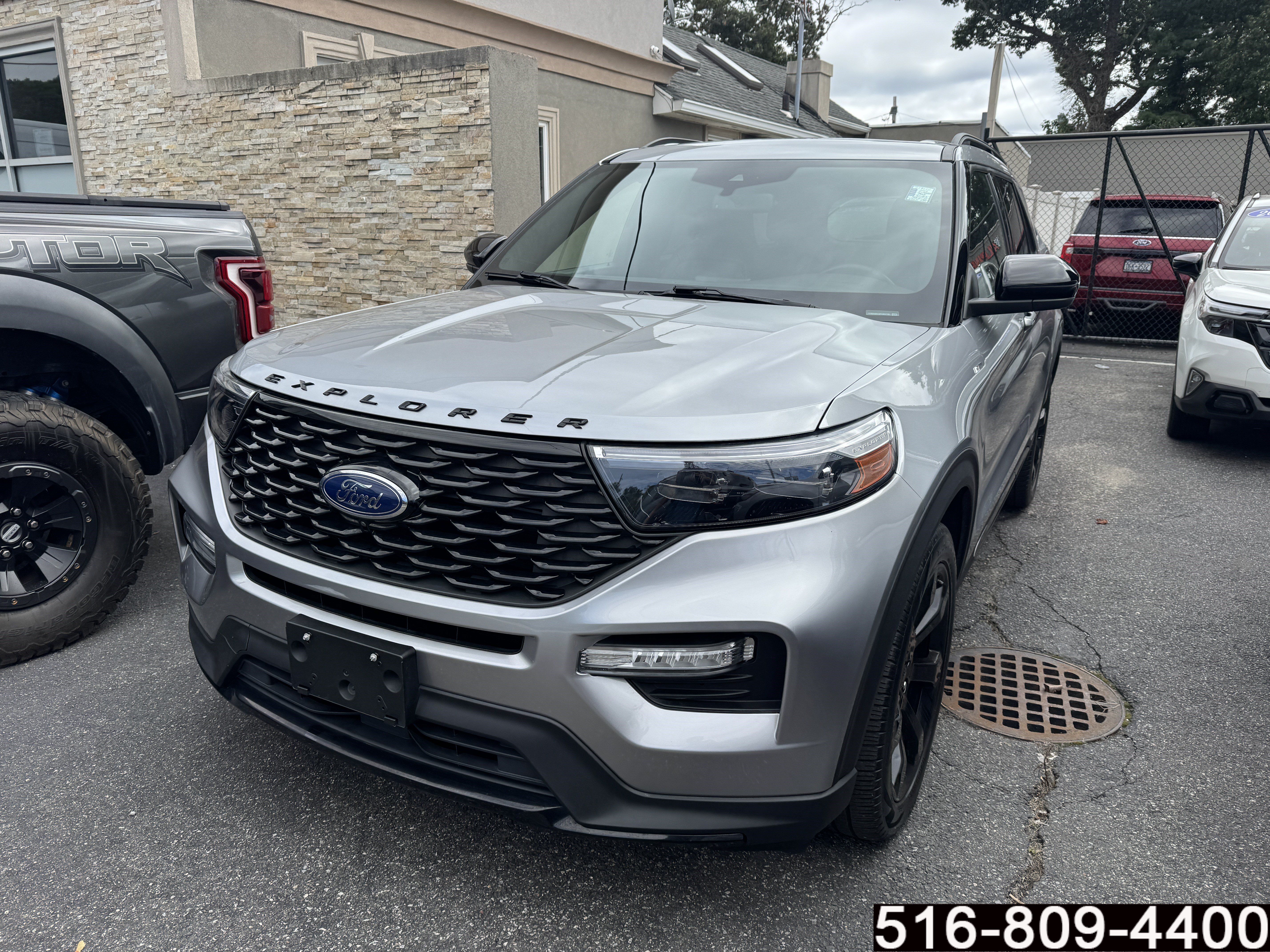 Used 2023 Ford Explorer ST-Line w/ Class IV Trailer Tow Package AWD/4WD image 7