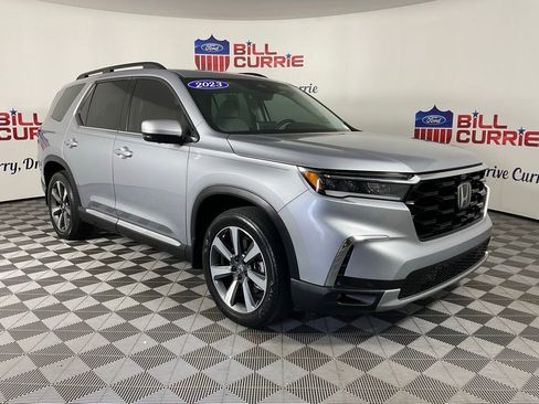 Used 2023 Honda Pilot Elite image 1