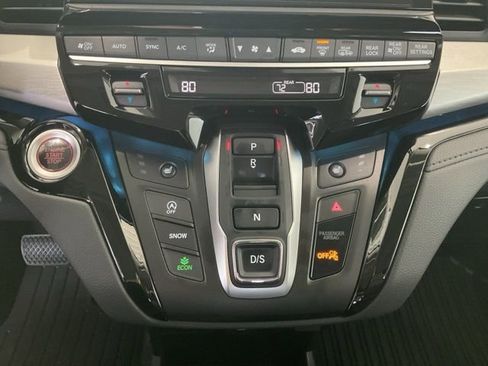 New 2026 Honda Odyssey Touring image 14