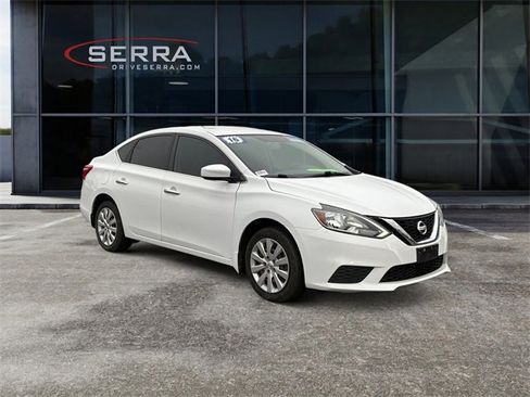 Used 2016 Nissan Sentra S image 7
