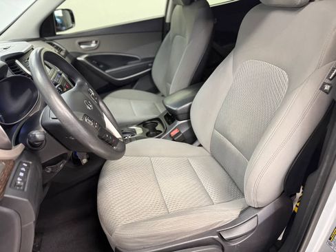 Used 2017 Hyundai Santa Fe Sport FWD image 17