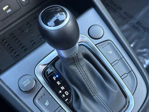 Certified 2022 Hyundai Kona SEL w/ Convenience Package image 22