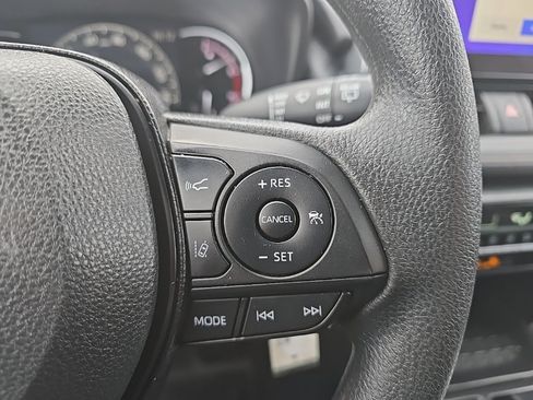 Certified 2023 Toyota RAV4 LE image 22